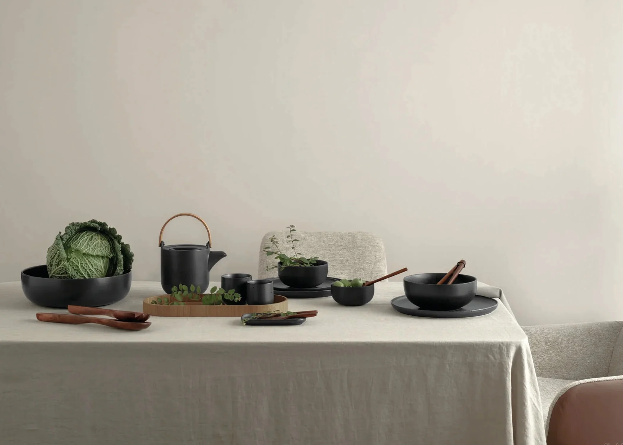 Coppa Kuro Porcelain Teapot 20 oz - Image 3